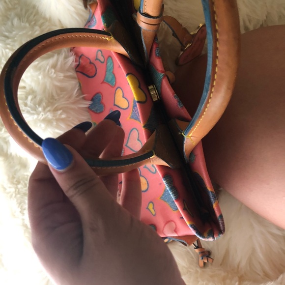 2 Vintage Dooney Burke’s shoulder bags! - Picture 6 of 6